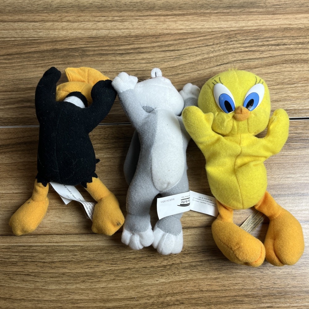 Vintage Looney Tunes 1997 Daffy Duck Bugs Bunny & Tweety Plush Play By Play Bean - Picture 2 of 13